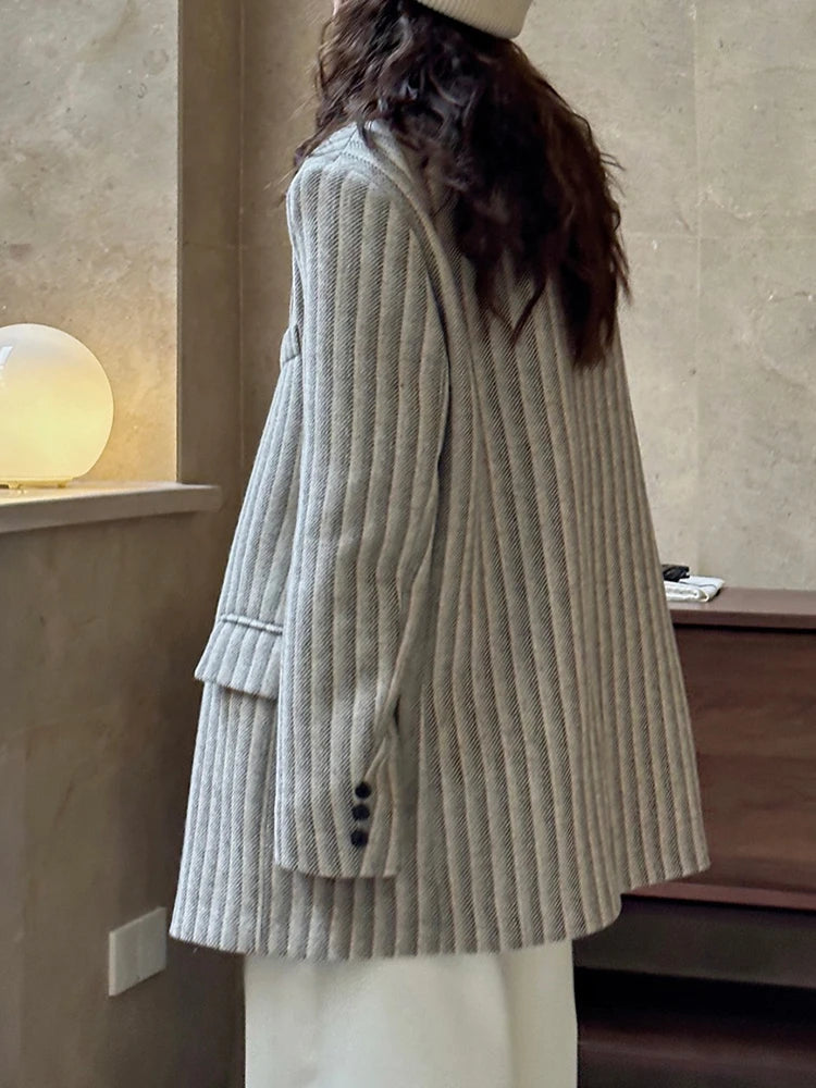 The Striped Statement Blazer – Relaxed Fit