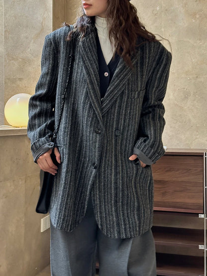 The Striped Statement Blazer – Relaxed Fit